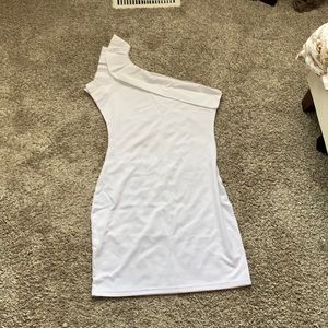 Dress w / one shoulder design